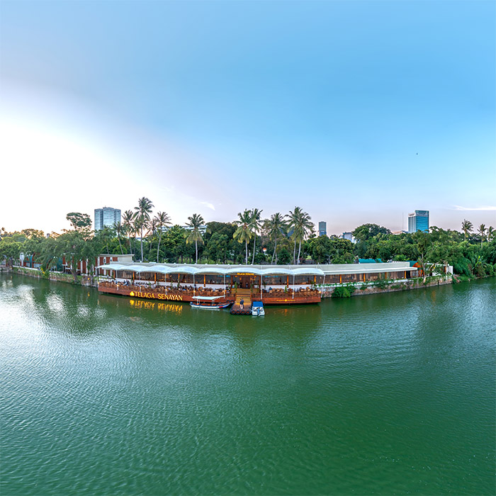 Telaga Senayan Restoran Parahyangan